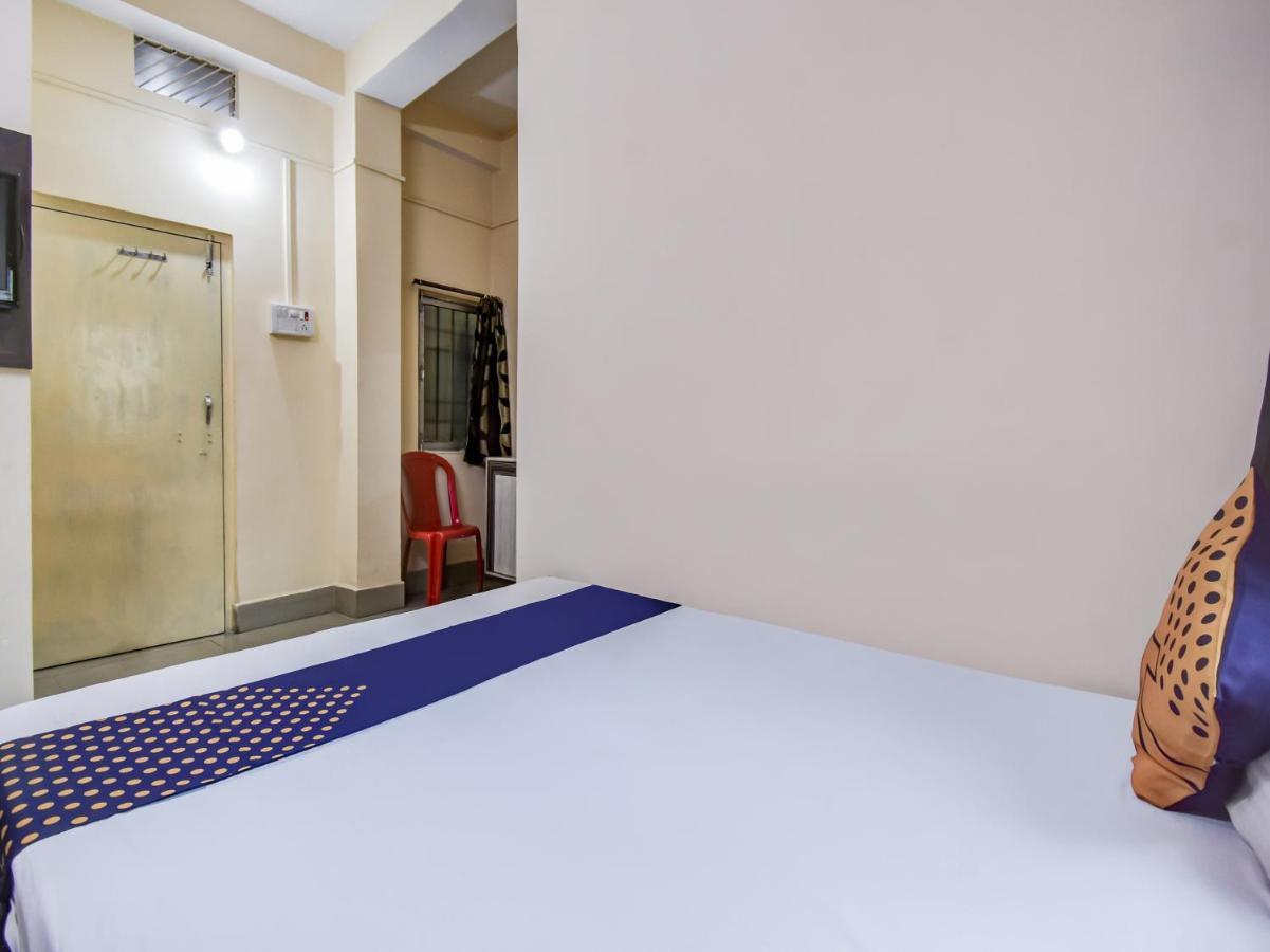 SPOT ON 78443 Hotel Bharat Rourkela Buitenkant foto