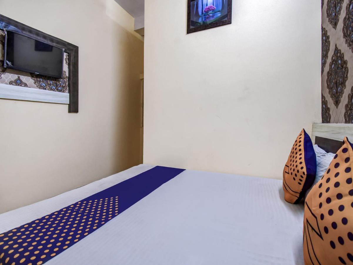 SPOT ON 78443 Hotel Bharat Rourkela Buitenkant foto